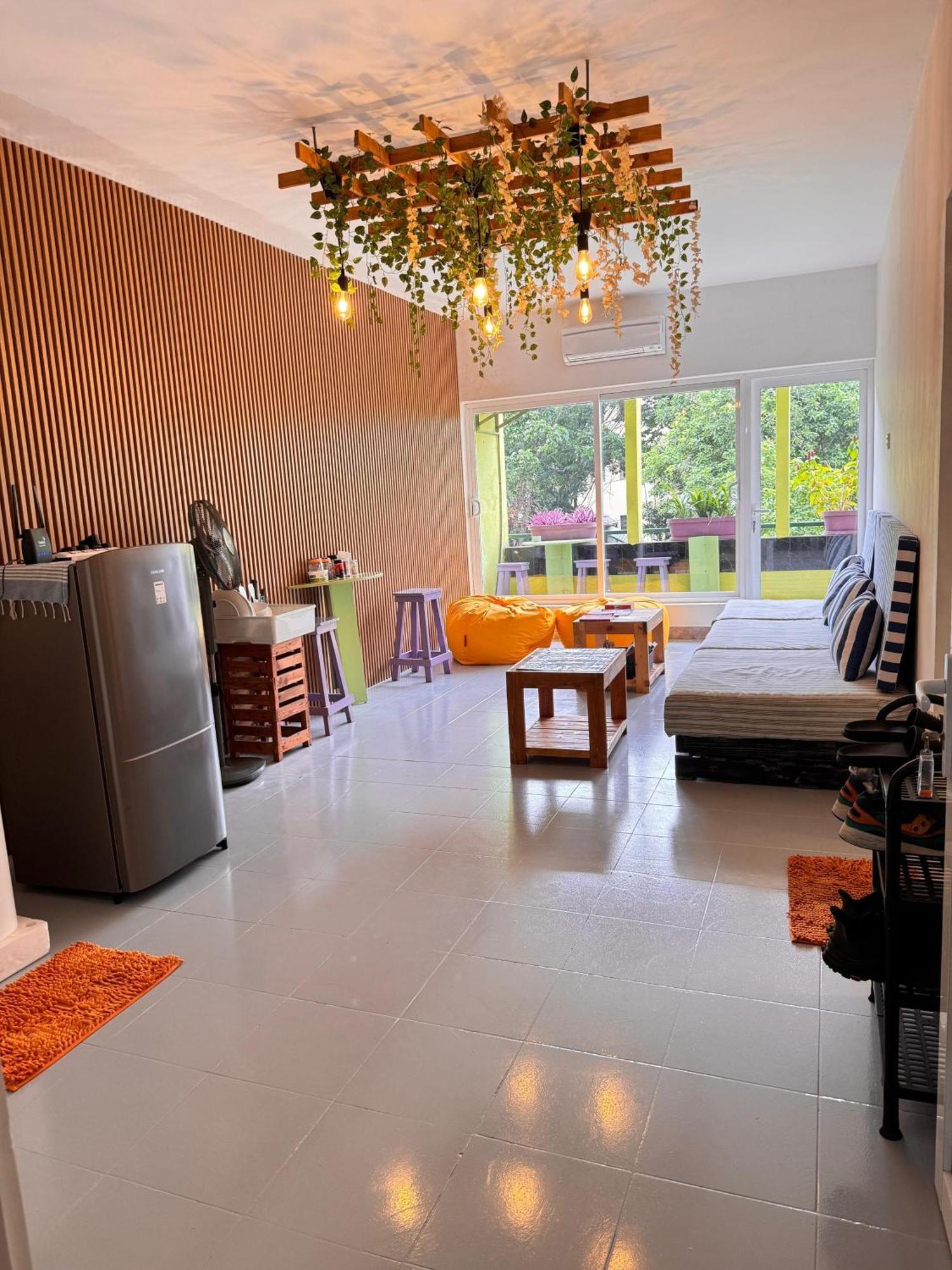 Hostel Republic At Galle Face Colombo Buitenkant foto