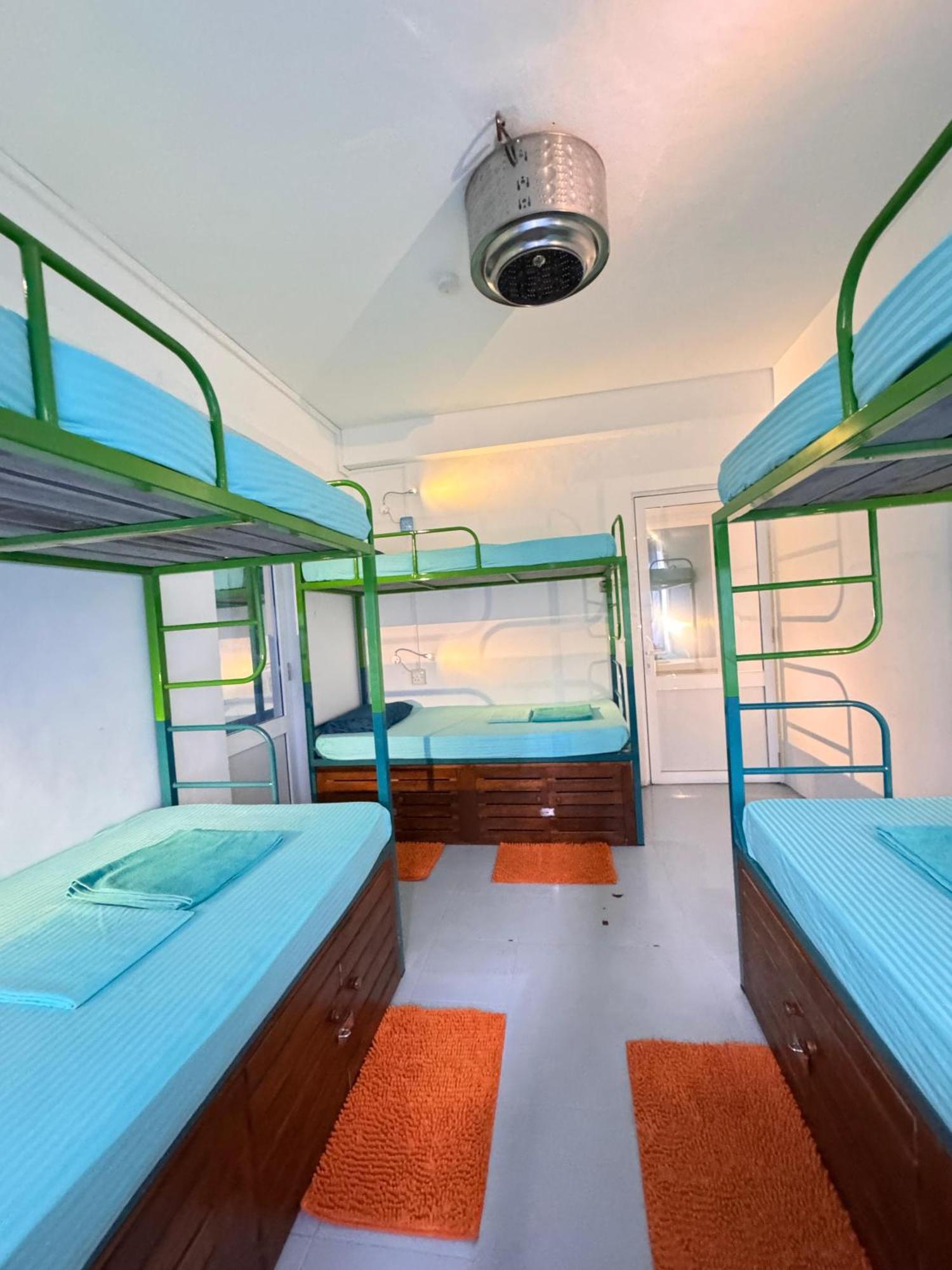 Hostel Republic At Galle Face Colombo Buitenkant foto